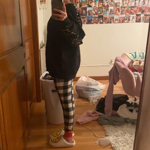 LF safety pin sweatshirt - Picture 8 of 8